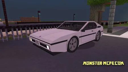 White BMW M1